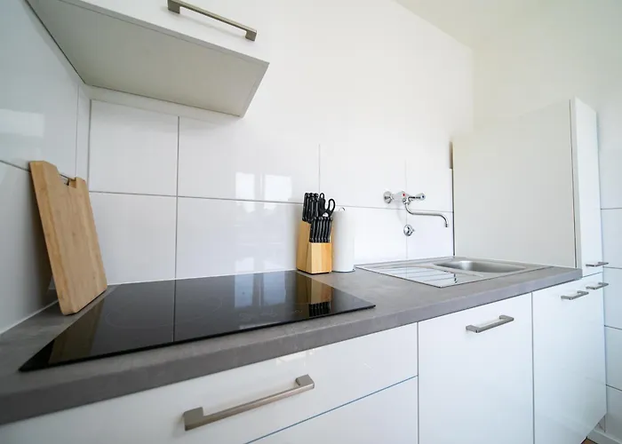 - With Kitchen - Balcony - Fair 노이스